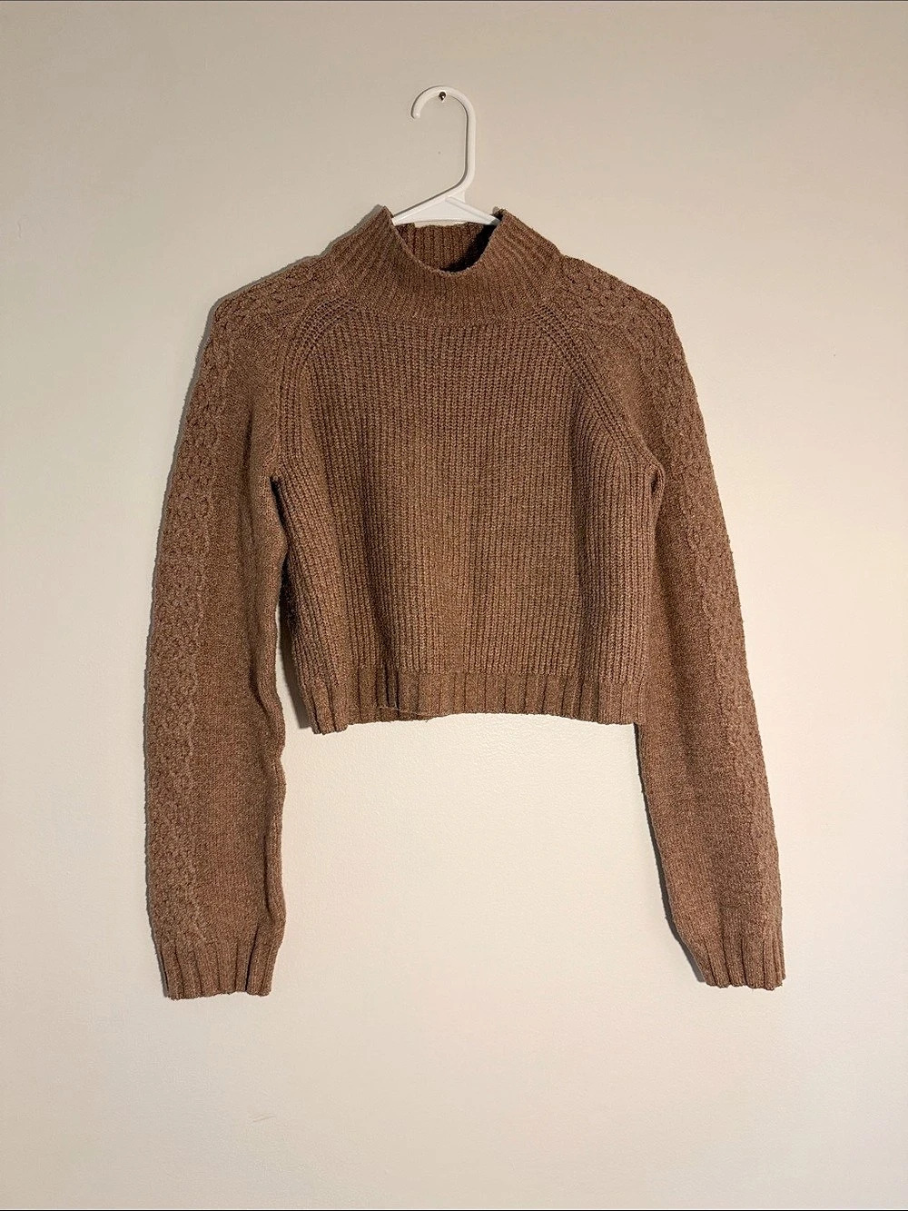 whim fable Brown Crewneck Sweater Like New